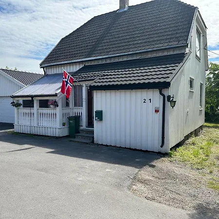 Oslo Guest House Twin & Family Room Kjeller Exterior photo