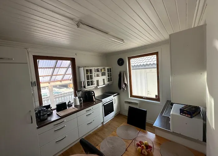 Oslo Guest House Twin & Family Room