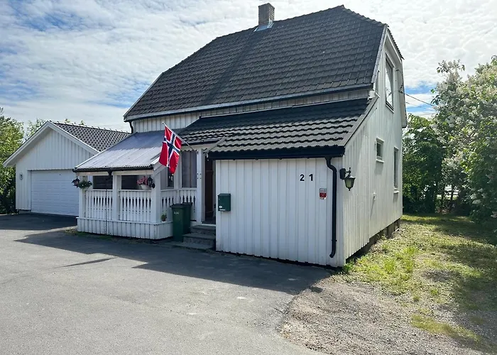 Oslo Guest House Twin & Family Room
